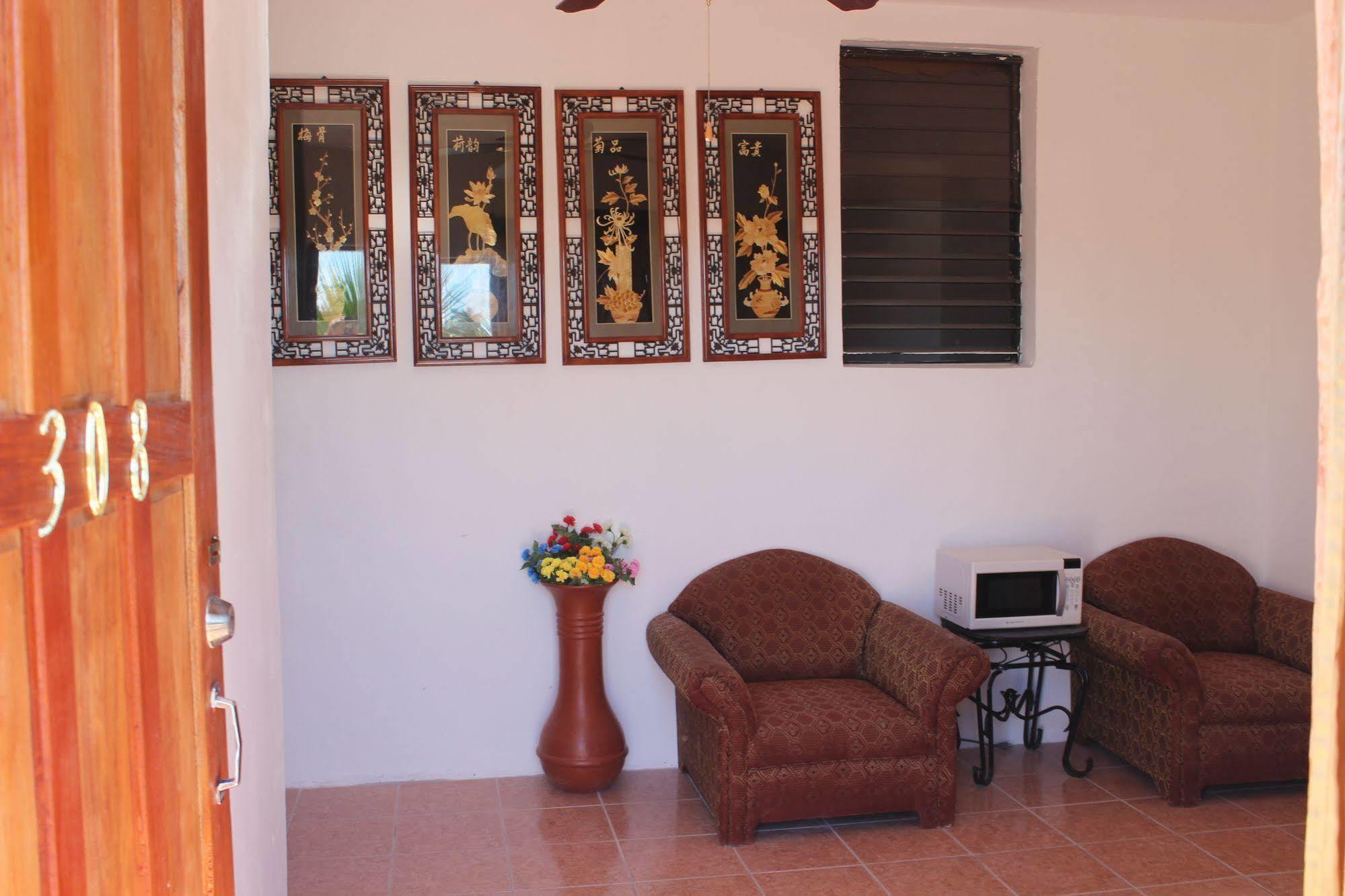 Bachelor Inn Hotel Belize City Luaran gambar