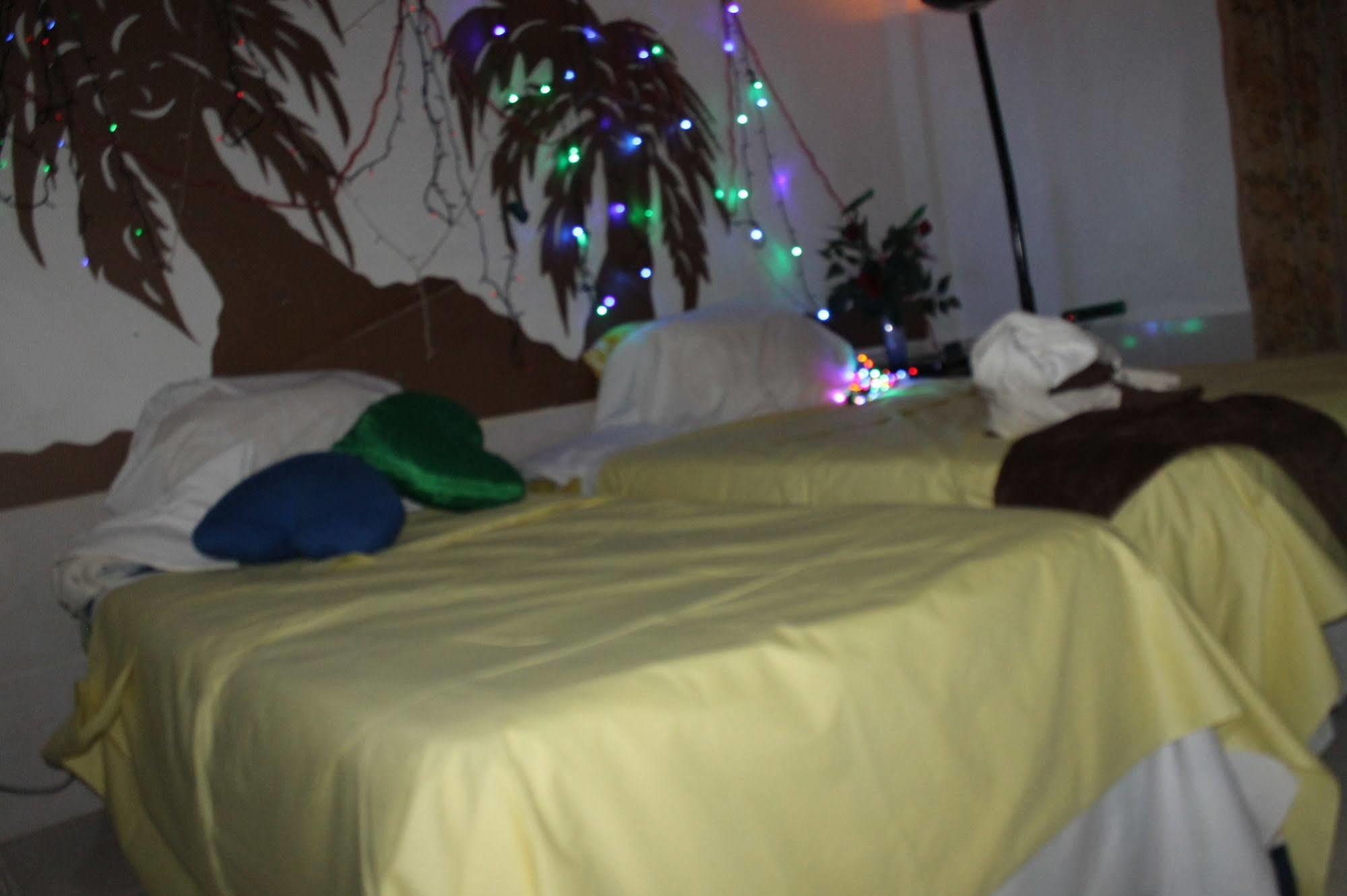 Bachelor Inn Hotel Belize City Luaran gambar