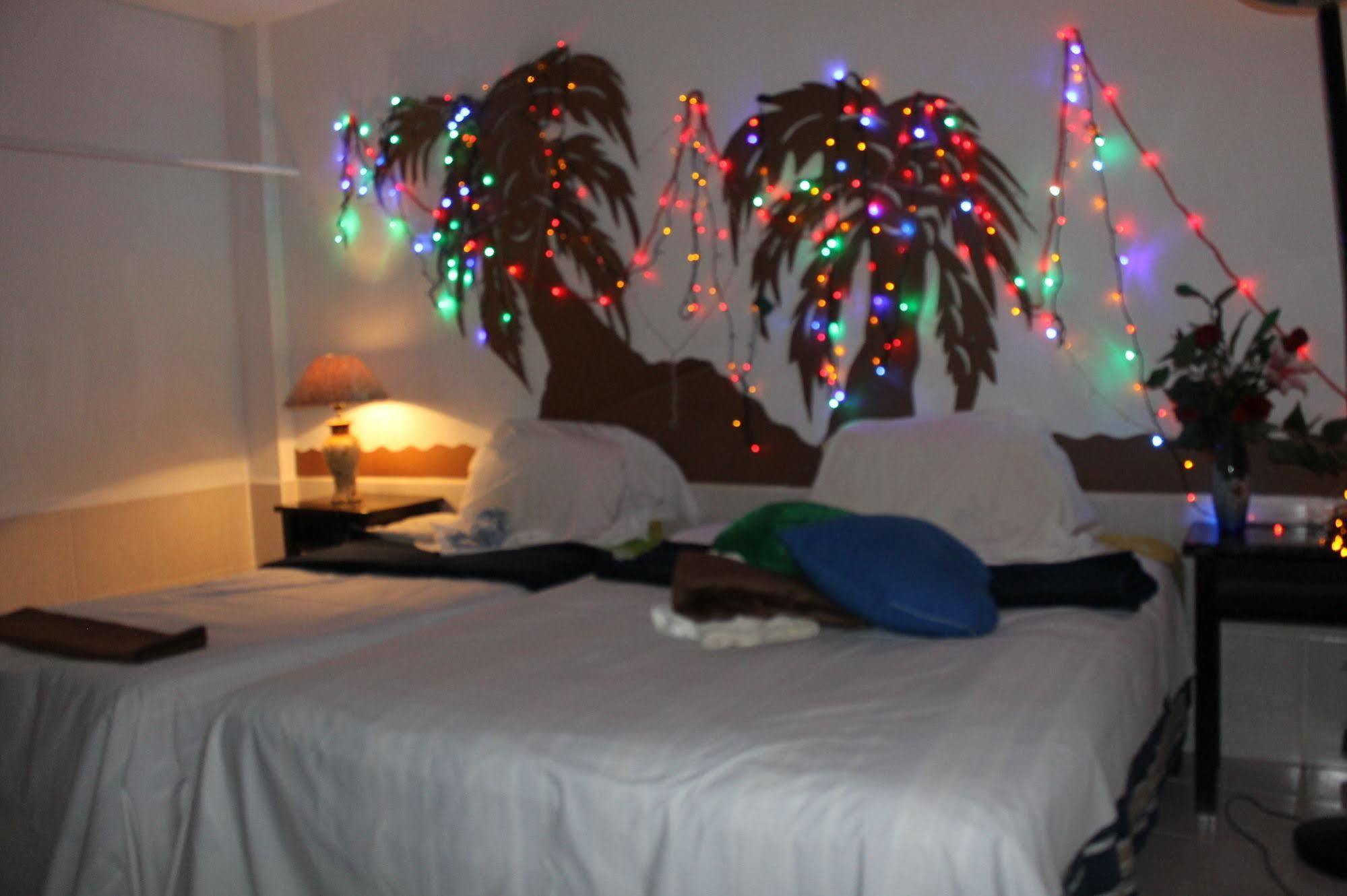 Bachelor Inn Hotel Belize City Luaran gambar