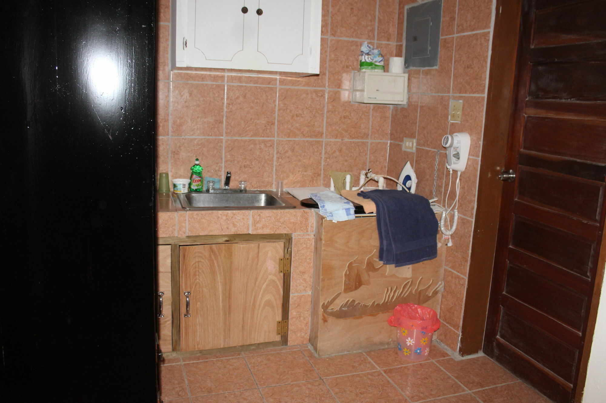 Bachelor Inn Hotel Belize City Luaran gambar